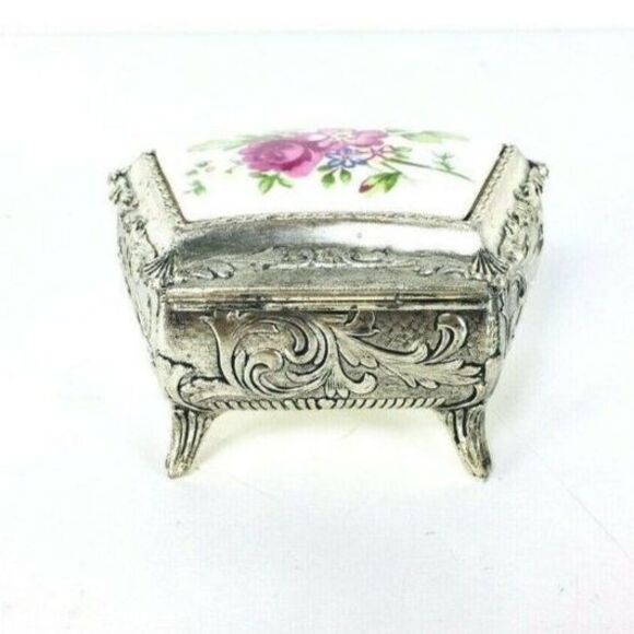 Vintage Silver and Porcelain Hand Painted Velvet Lined Jewelry Box Made Japan - Picture 4 of 12